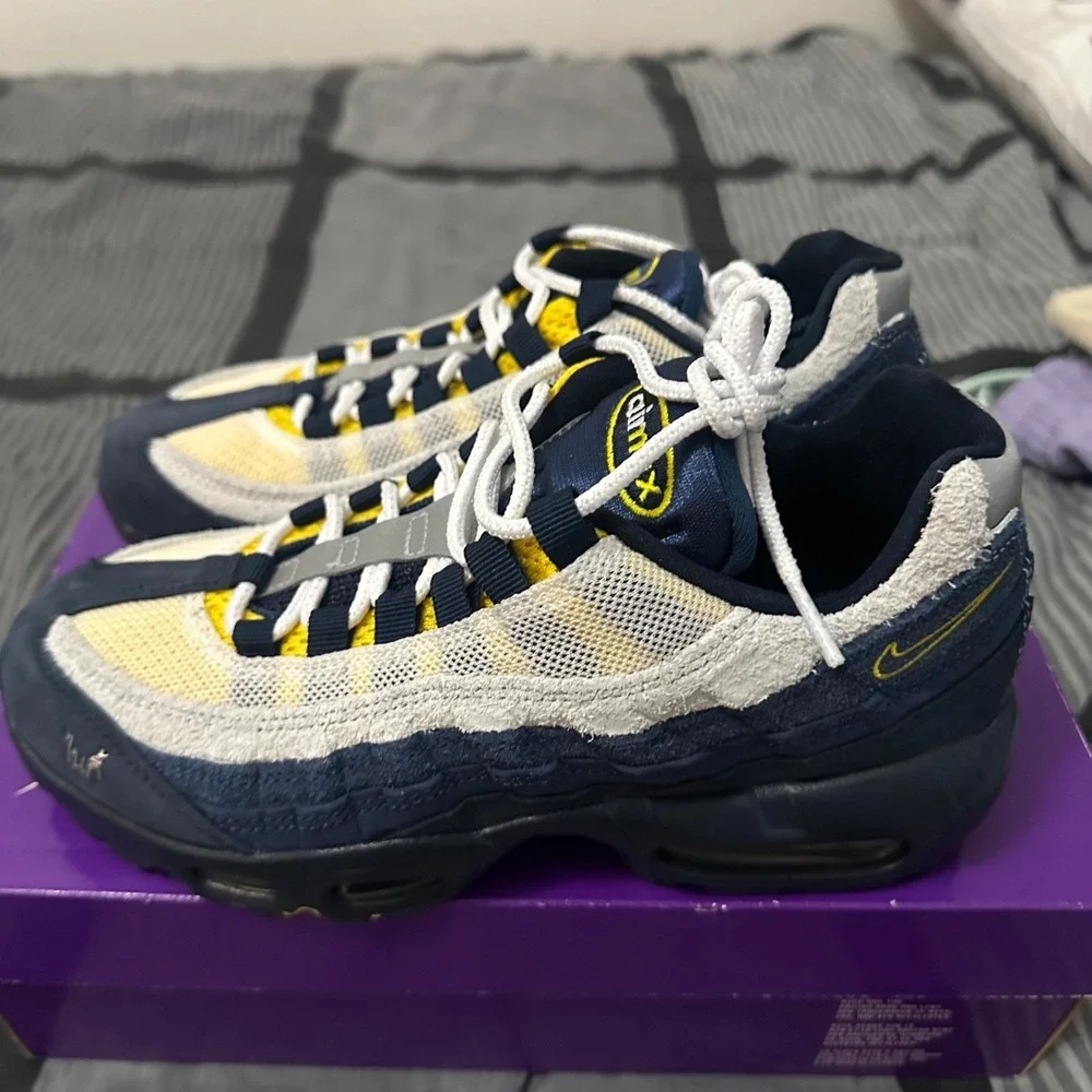 Nike SB Air Max 95 Eric Koston Speed Yellow Obsidian Navy HQ8495-400 Men's 6.5 - Picture 7 of 8